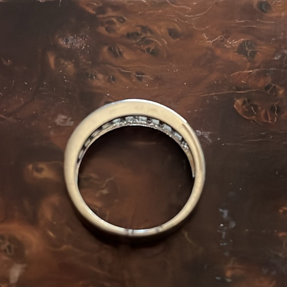 Silver zirconia Size 6 - Picture 2 of 4